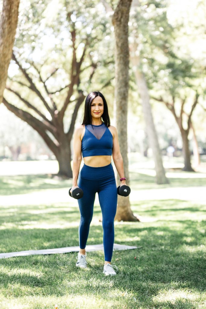 Try this arm workout the next time you're exercising at home or at the gym! And, this cropped top and high rise leggings from Beyond Yoga are great for any of your summer workouts...