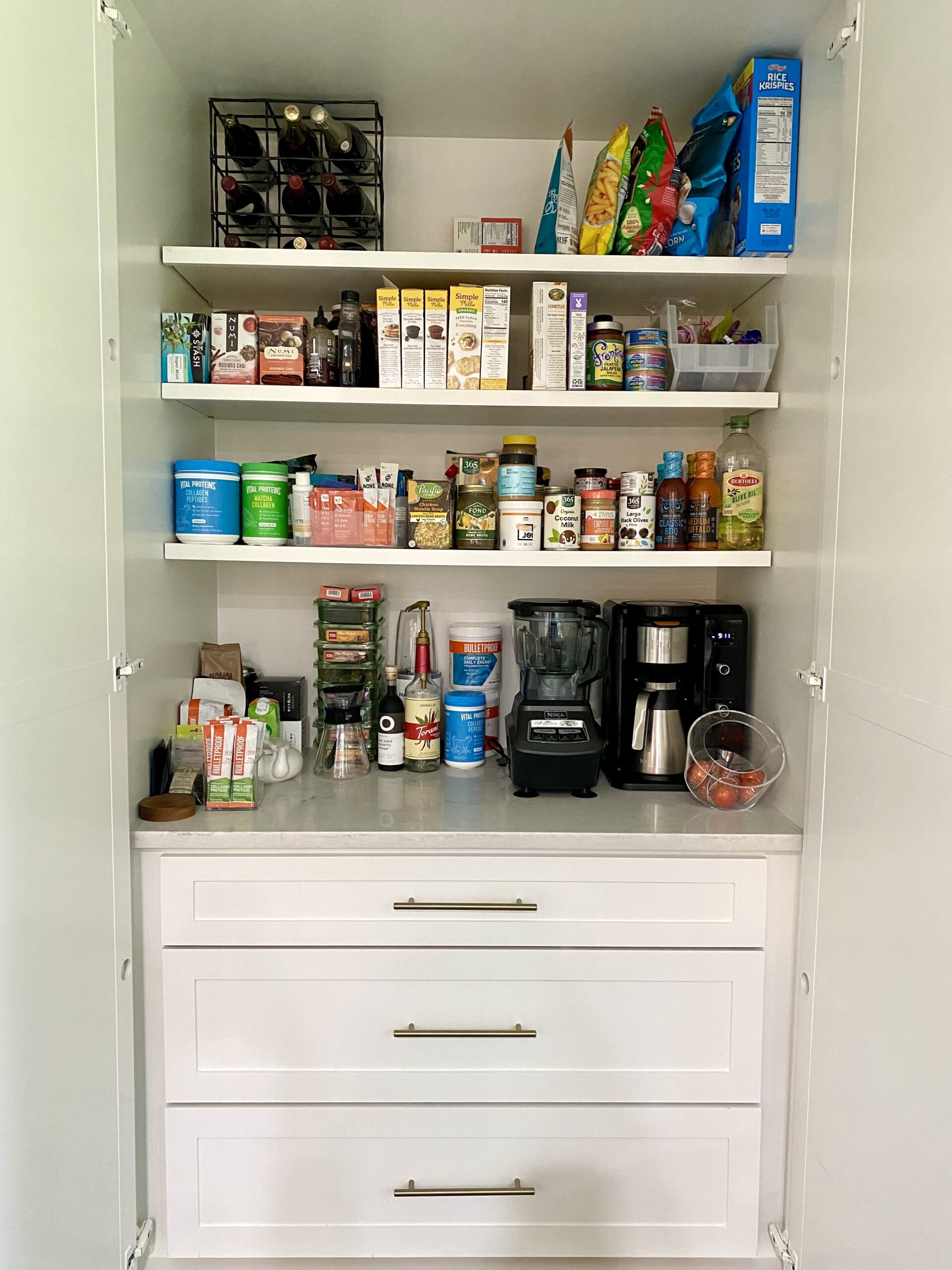 Before pantry organization project 