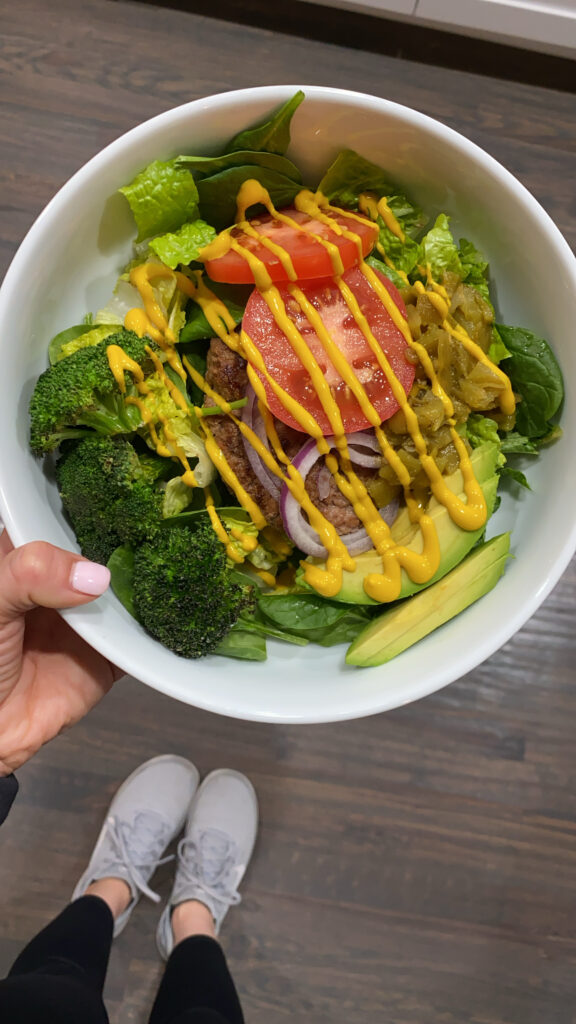 Whole30 Burger Salad with Mustard 